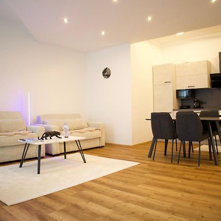 Dc Lofts I Modernes Loft In Der Stadt Salzburg Fuer Bis Zu 5 Personen Exteriér fotografie
